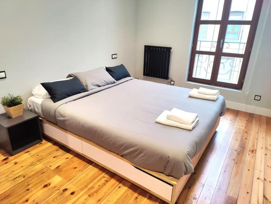 Apartamento Bonifaz Izquierda Santander